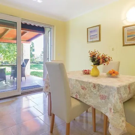 With Parking Space - 20735 메덜린