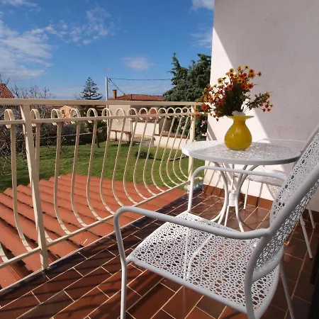 Apartamento With Parking Space - 20735 Medulin