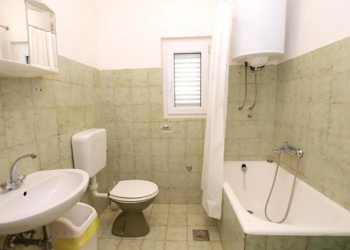 아파트 With Parking Space - 20735 메덜린