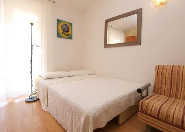 With Parking Space - 20735 아파트 *