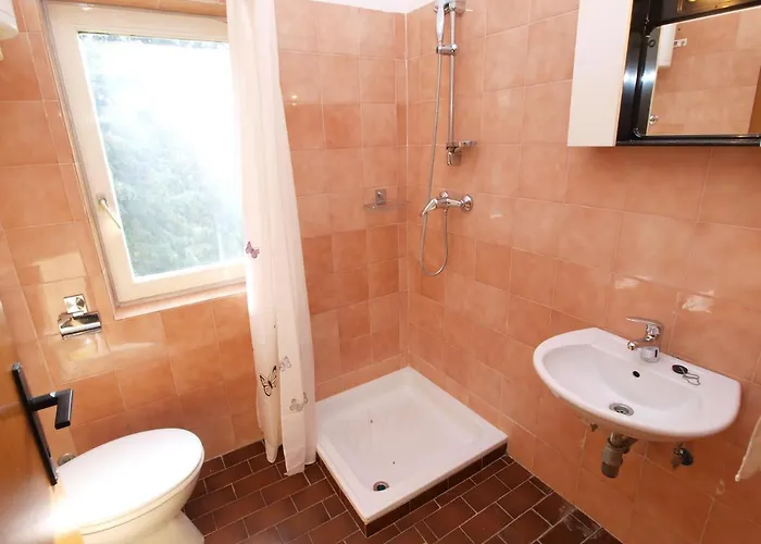 아파트 With Parking Space - 20735 *